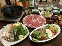 国産×ジューシー×焼き立てこだわりの炭火焼き鳥を堪能
