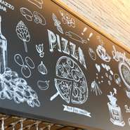 「より多くのお客様に様々なシーンで楽しんでいただきたい」という思いから、2019年春にメニューと内装を大リニューアル。レストランからバルに生まれ変わり、いっそう楽しく＆美味しく、気軽なご利用が可能に！