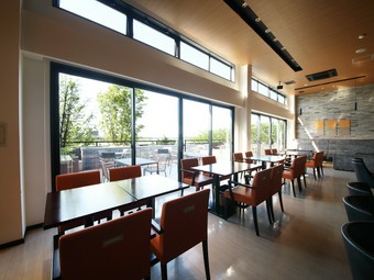 素敵な眺めとラグジュアリーな空間を気軽＆自然体で楽しめる！