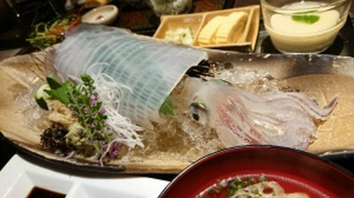 活イカ定食！金、土、日もランチ営業しています。