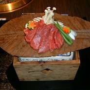 飛騨牛サーロイン朴葉味噌焼き