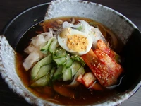 サラダ・おかず1品・漬物付き