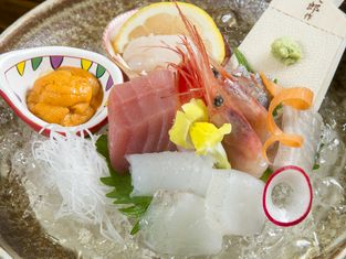 제철에 맞는 생선 맛좋은 토주 마츠사카우 니토류