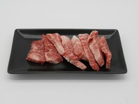 ヒレに隣接する非常に柔らかなバラ肉です。超人気商品！