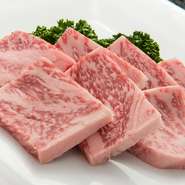 ガッツリお肉を食べたいときにオーダー。適度な噛みごたえもあり、ボリュームも満点。食べ応えがあります。