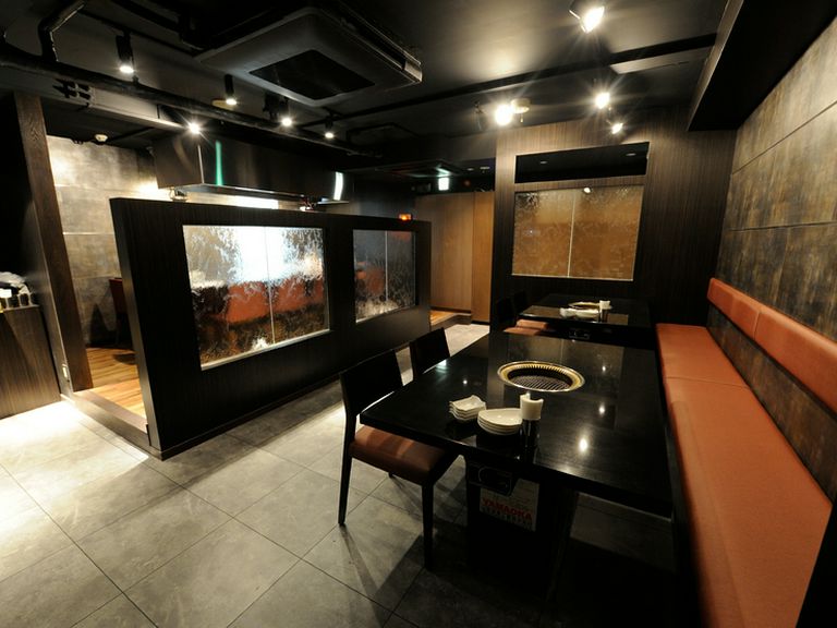 落ち着いた空間でお食事いただけます