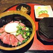 サラダ・味噌汁・小鉢付