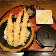 サラダ・味噌汁・小鉢付