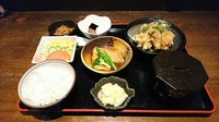味噌汁orうどん　小鉢・お新香・サラダ・ミニデザート付