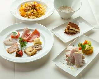 【CenaA】前菜盛合せ、スープ、パスタ、メイン、デザート全5品