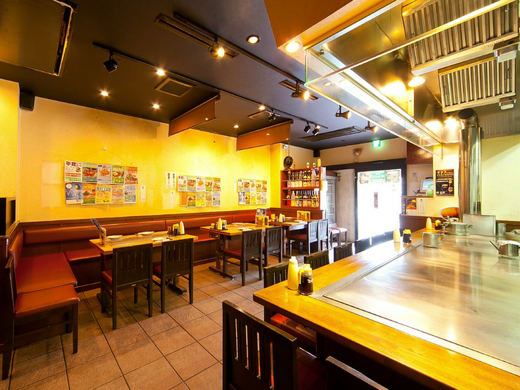 心地よい空気感が魅力的、ゆったりと落ち着ける店内