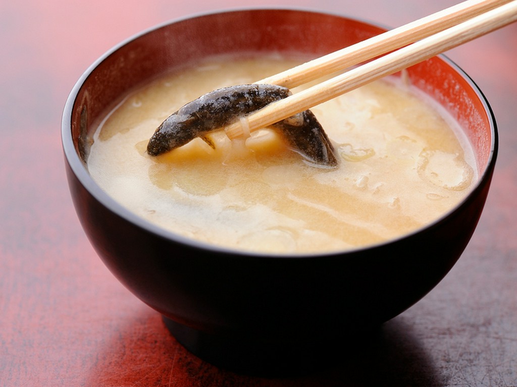 お酒を飲んだ後の胃と肝臓に染み渡る『どぜう汁』