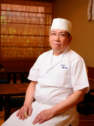 どじょう一筋で40年。老舗の厨房を支える板長の北川孝さん