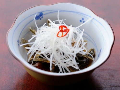 酒好きの頬が緩む、どじょうを使った気の利いた酒肴も用意