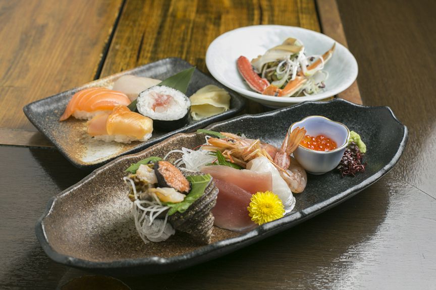 極上の料理とお酒で憩いのひとときを過ごせます