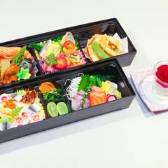 配達可能の仕出し弁当⁂旬彩二段重⁂2,500円（税別）