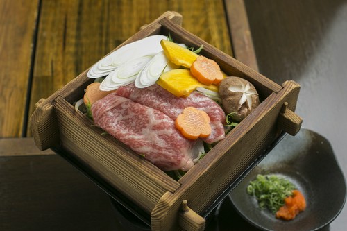 柔らかくジューシーなお肉『牛しゃぶせいろう4500円コース』