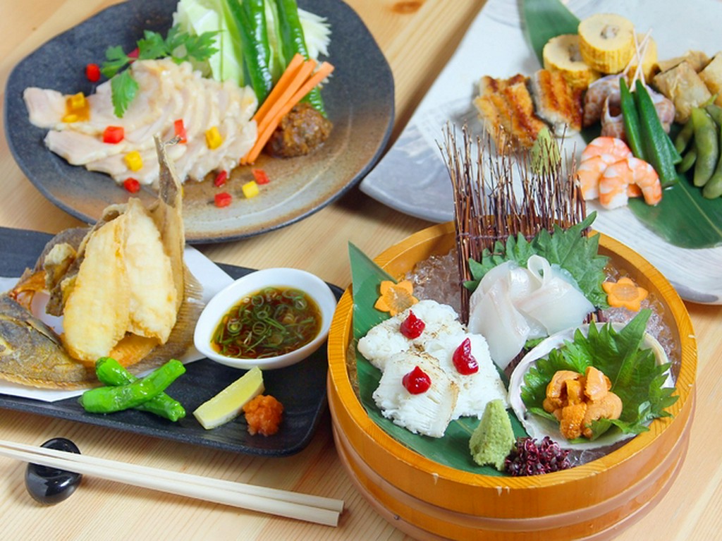 創作和食のコースを囲みながら、大人の女子会はいかが