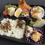 写真は、ほんの一例です!苦手な食べ物教えて下さい!あとはおまかせで!
700円(税込)