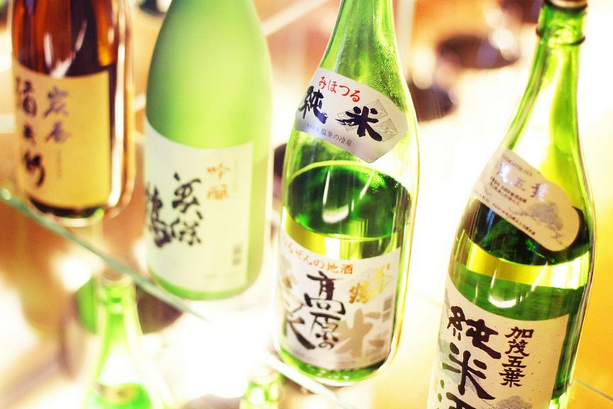 じっくりとグラスを傾けながら味わいたい、喉を潤す美酒