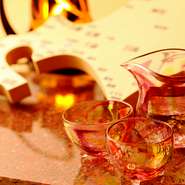 寿司との相性で厳選された小樽の地酒やワインなど充実のドリンク