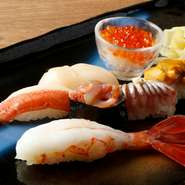 美味しいところを、少しずつ。ボリュームをおさえて質を高めました。
・先付
・おすすめ7貫
・止椀
・デザート