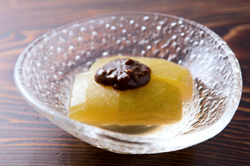 旬食材を使う季節の一品料理も充実