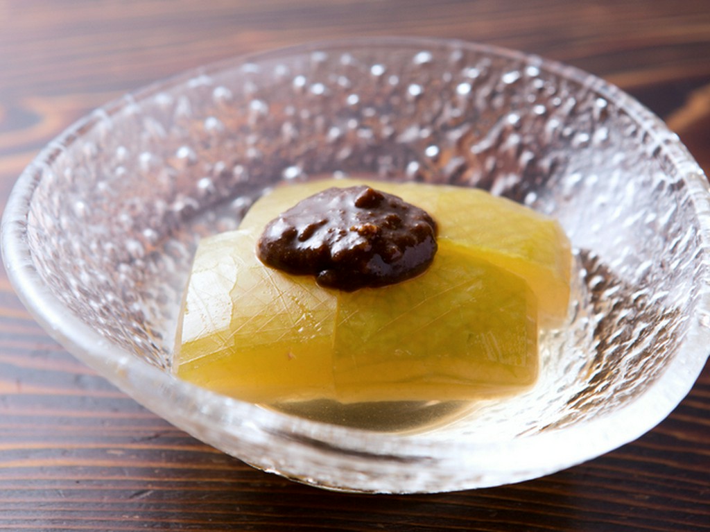 旬食材を使う季節の一品料理も充実