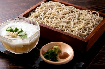 夏季限定のさっぱり味『涼味とろろそば』