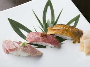 『炙り寿司』には寿司の魚だけでなく、仙台牛も使います