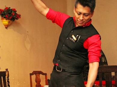 スペインの蔵元直送ワインを100種類以上用意