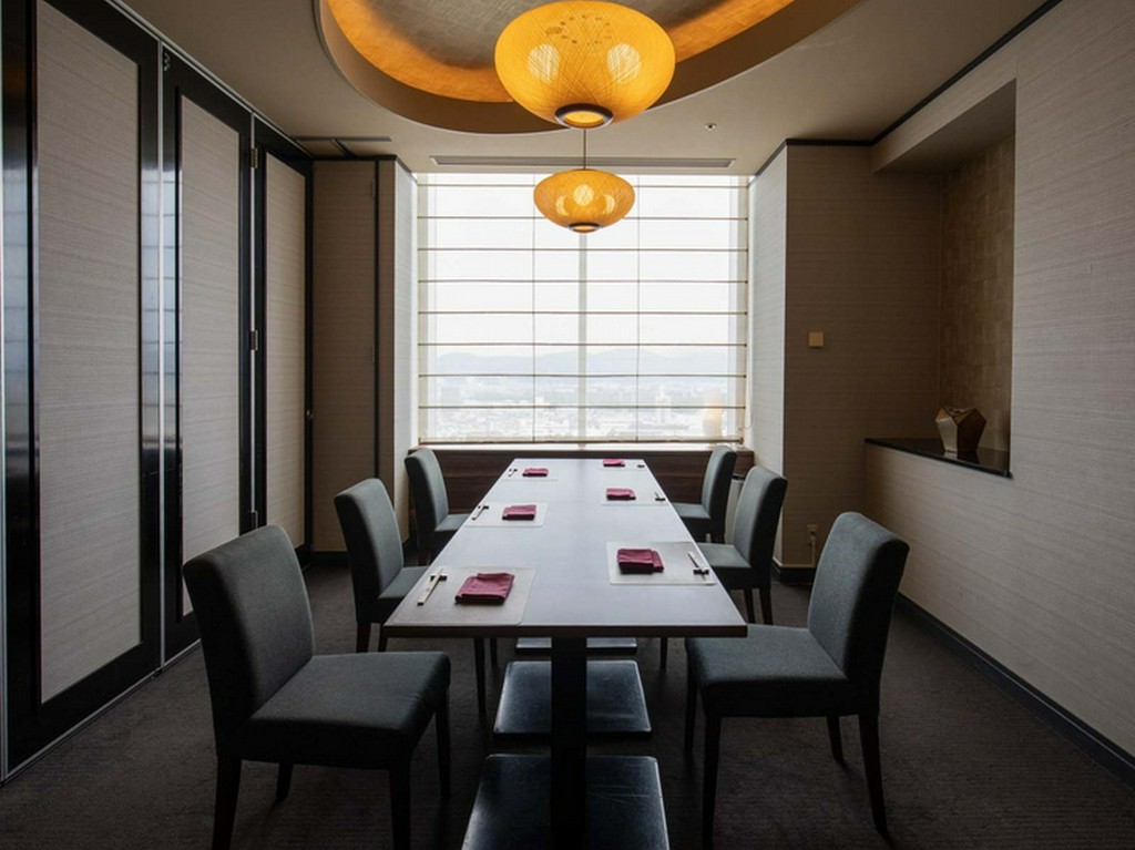 高級感漂う和モダンな空間で過ごす、優雅なひととき