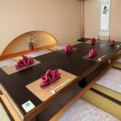 畳の間に掘りごたつ。ゆったりと寛げる雰囲気も魅力的