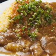 試行錯誤が生んだリーズナブルで豊富な多国籍メニュー