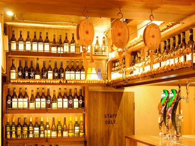 タパスによく合うワインも充実のラインナップ