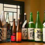毎月滋賀の地酒の会に自ら出かけるという店主。「訪れる人に満足していただきたい」という思いが伝わってきます。フレンチをワインだけでなく日本酒や焼酎でも楽しめるところがうれしいお店。