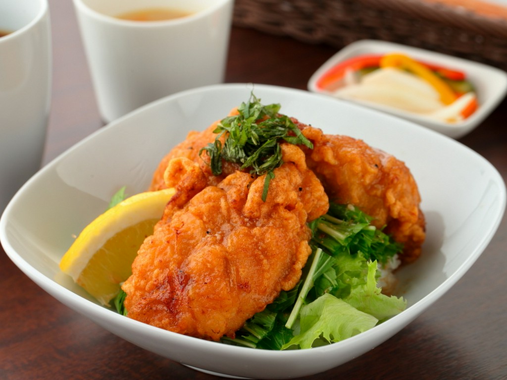 国産鶏の塩だれ『からあげ丼』