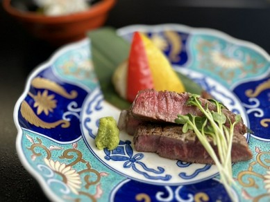 肉の旨味が口いっぱいに広がる『山形牛の和風ステーキ』