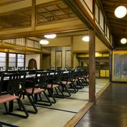 明治天皇が宿泊された当時の赴きを今も残す貴重な空間で、手間ひまかけた料理が味わえます。