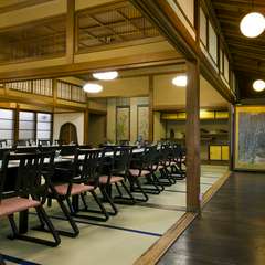 当時の赴きが残る空間で手間ひまかけた料理を