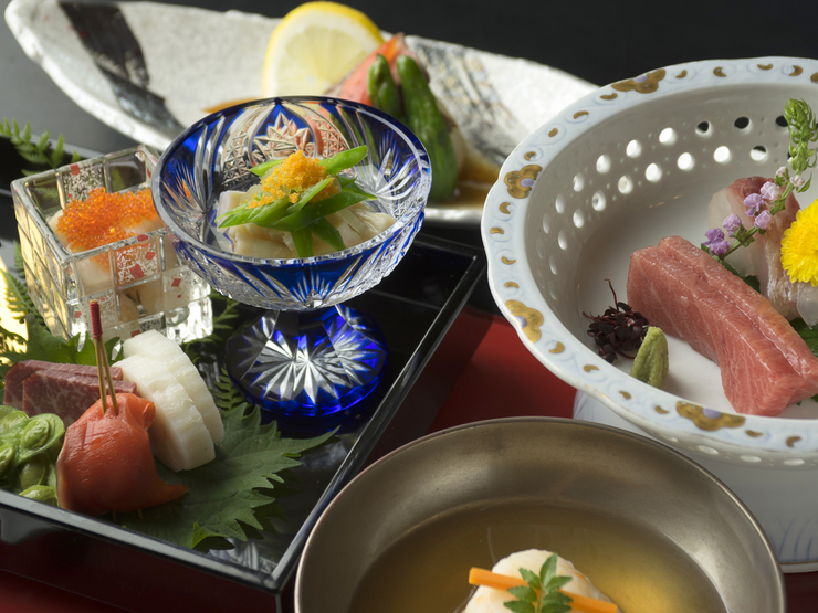 Evening Kaiseki Course (from 8,000 yen)