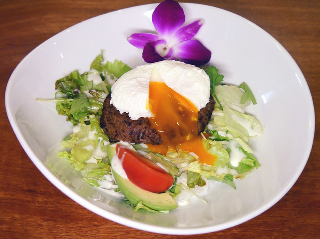 ソースが絶品な『ロコモコ』