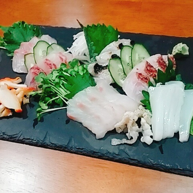 漁師直送の本日のお刺身