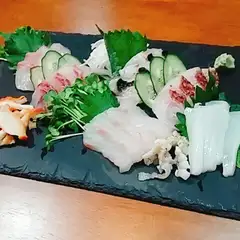 漁師直送の本日のお刺身