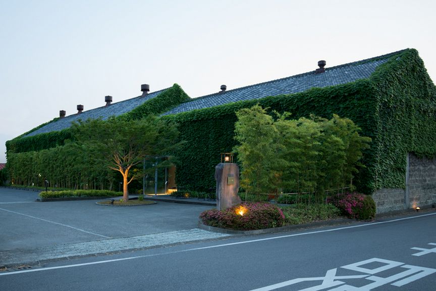 宇都宮・東塙田の歴史的な蔵に、カフェ＆ショップも併設