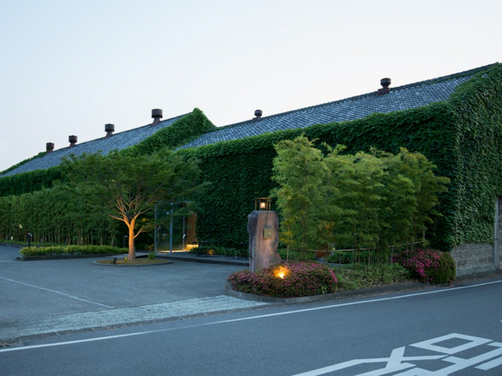 宇都宮・東塙田の歴史的な蔵に、カフェ＆ショップも併設