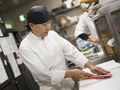 地場の食材を活かし、季節感を大切にした料理を