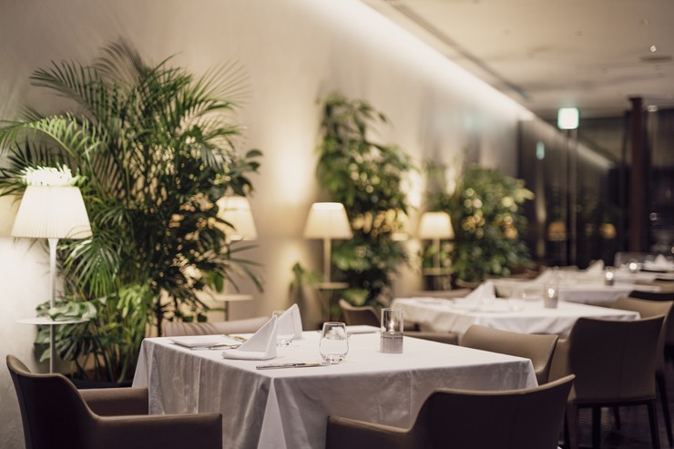 XEX WEST 西梅田/和食 座席 | ヒトサラ