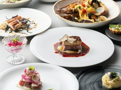 洗練された空間で織りなす、贅沢なひとときを。