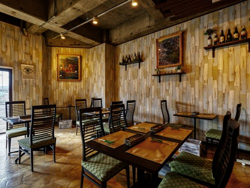 ディナータイムは、ゆっくりと寛げる大人な空間